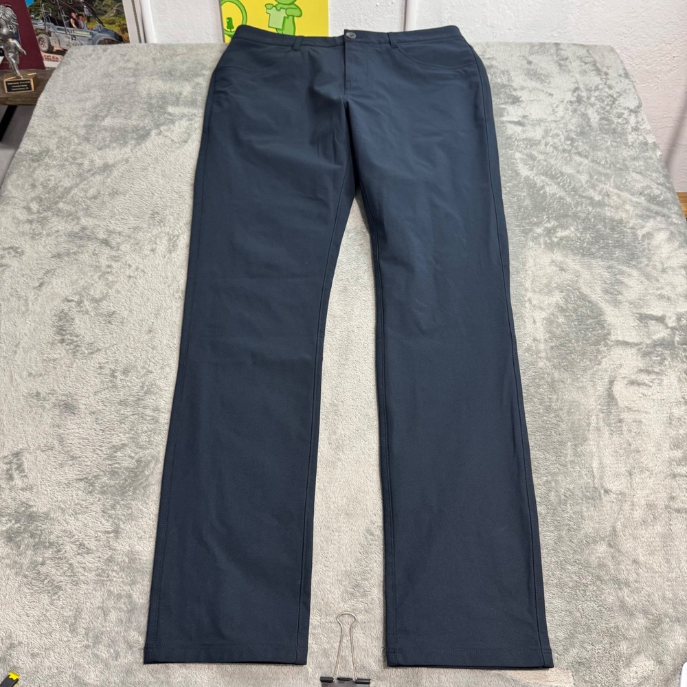 Vuori Meta Pants Mens 32 Navy Blue Technical 5-Pocket Performance Trousers V430
